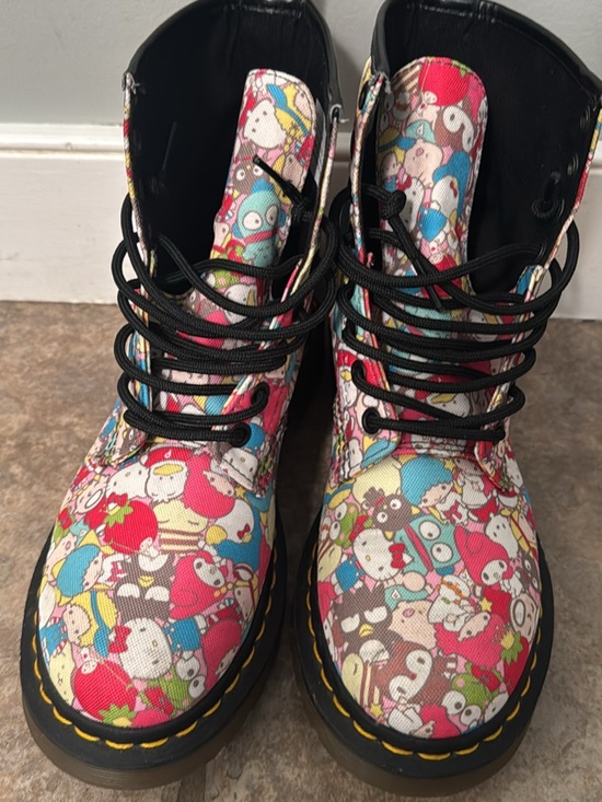Dr. Martens Shoes - Sanrio and Friends Doc Martens
